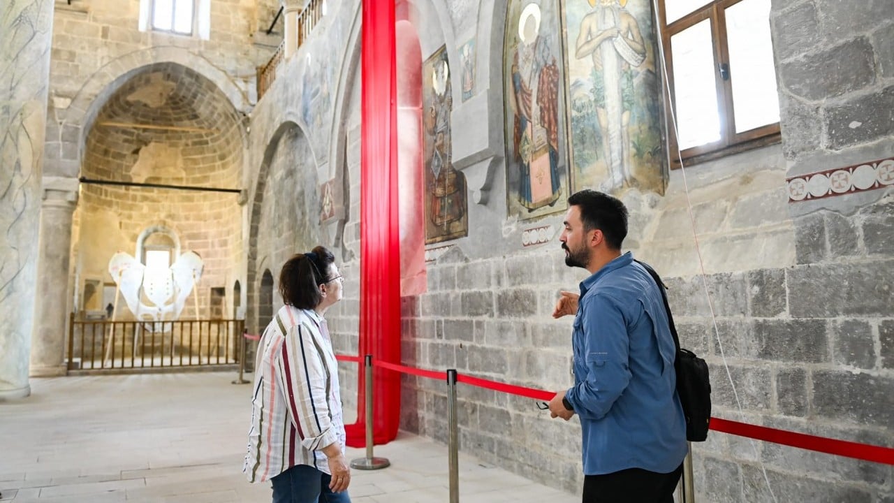 Foto - Yunan Bakan Kapadokya turunda... Forum bitti, Mendoni tarihin izini sürdü!