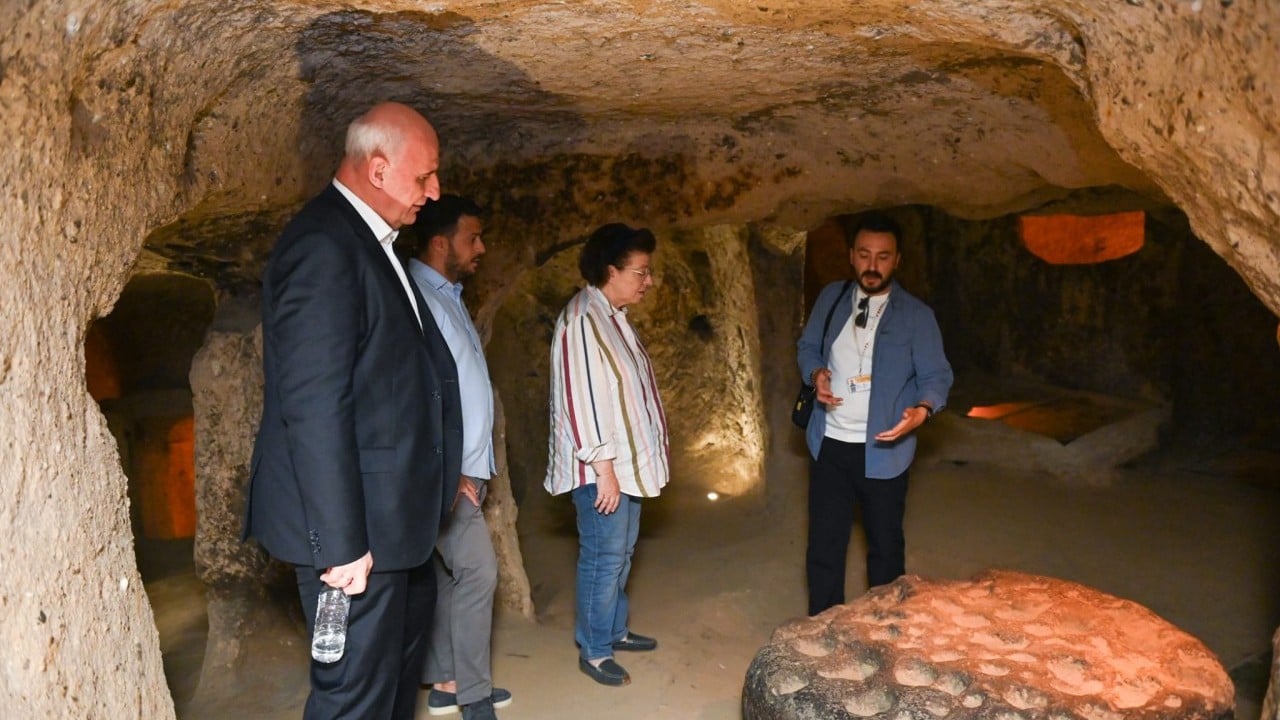 Foto - Yunan Bakan Kapadokya turunda... Forum bitti, Mendoni tarihin izini sürdü!
