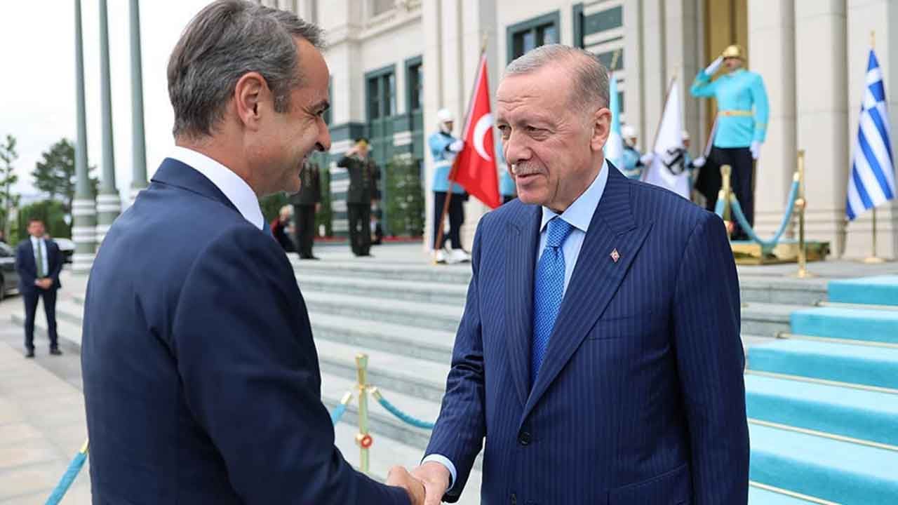 Foto - Yunan ismin sözleri gündemi salladı: Türkiye'ye karşı o ülke tarafından kışkırtılıyoruz bizi fena satacaklar