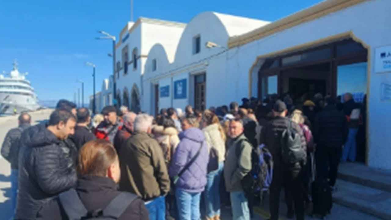 Foto - Yunanistan'a Türkiye kapılarını açtıran rakam: Atina'yı resmen kurtarmışız