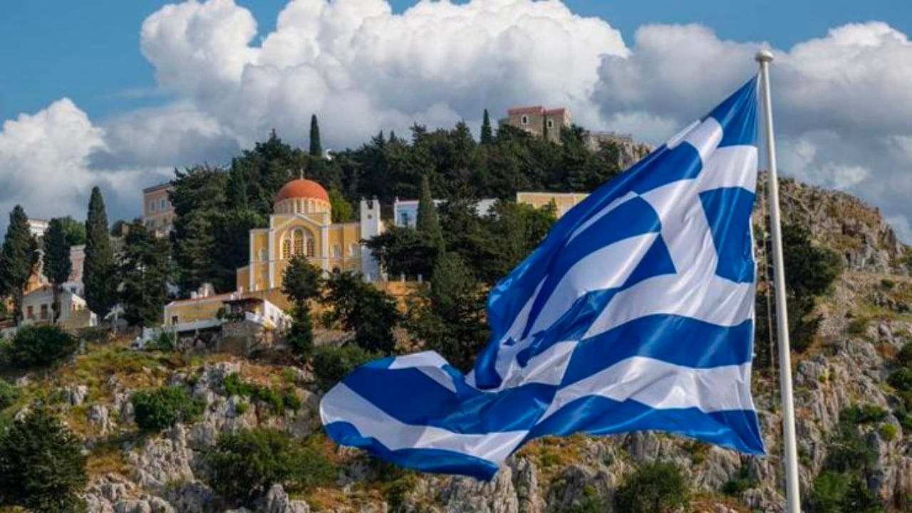 Yunanistan’da büyük panik! Yüz binlercesi ortadan kaldırıldı 