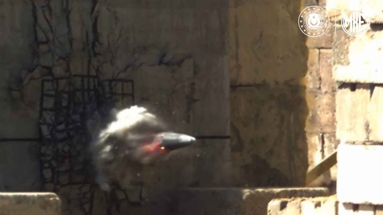 Foto - Yunanistan'ın uykuları kaçacak: MKE NEB'i teslim etti, yer altına saklanmak artık çözüm değil