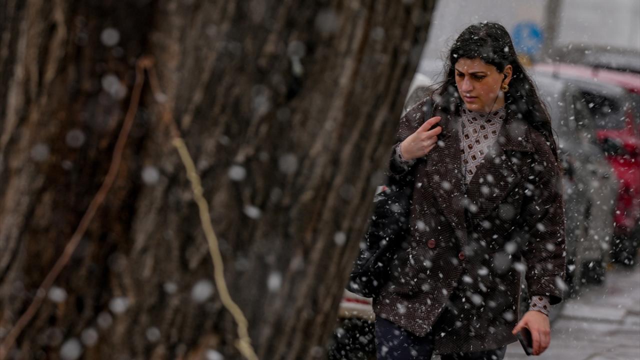 Foto - Yurdun bazı bölgelerinde kar yağışı etkili oluyor