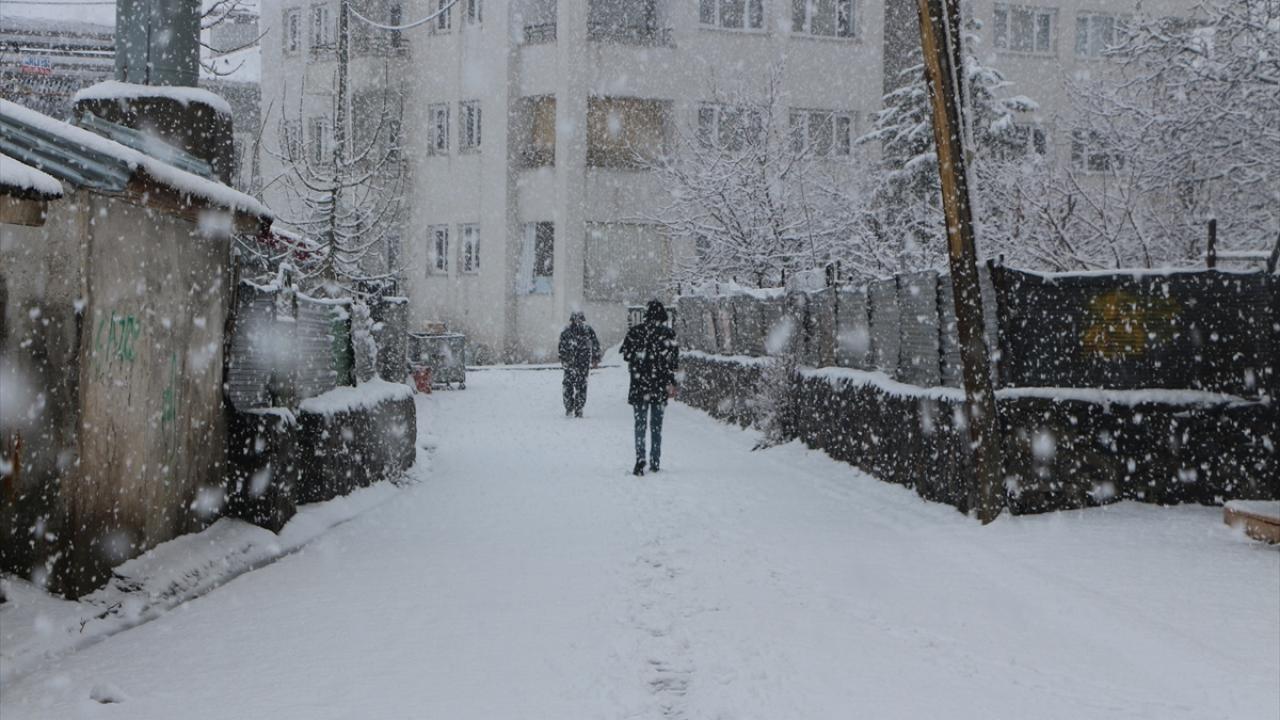 Foto - Yurdun bazı bölgelerinde kar yağışı etkili oluyor
