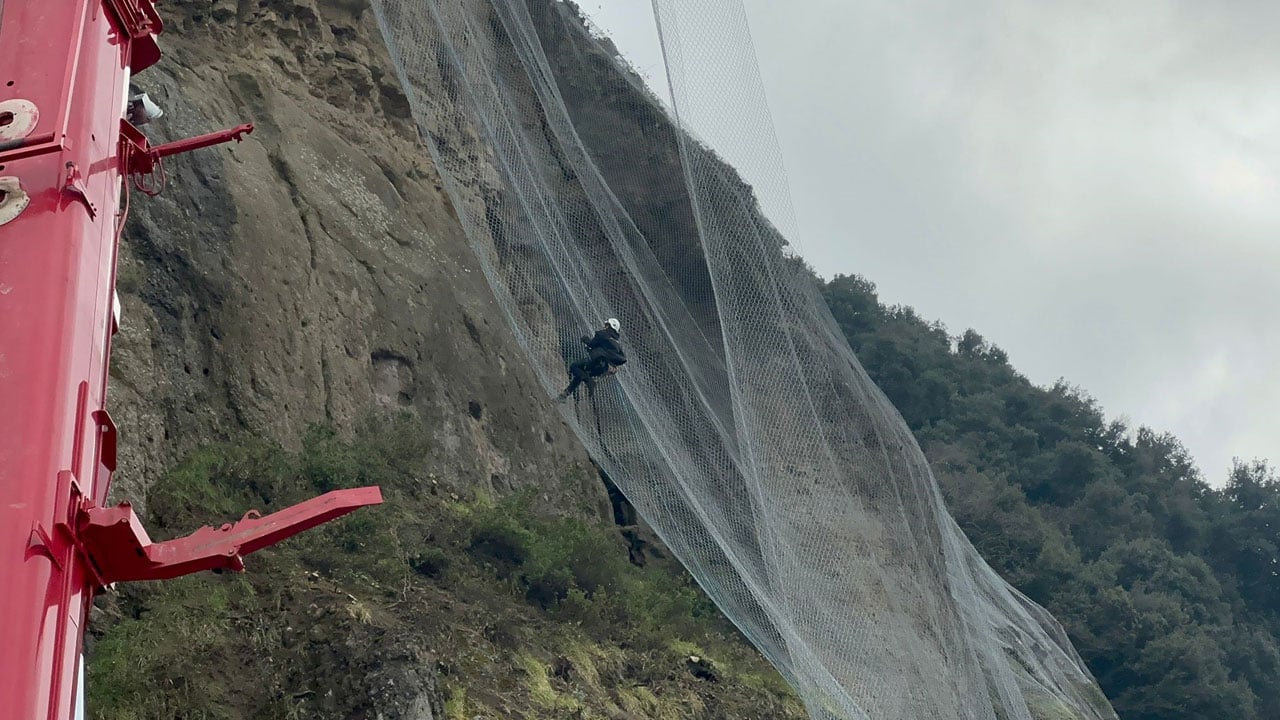 Yürekleri ağza getiren çalışma! "Örümcek adamlar" iş başında