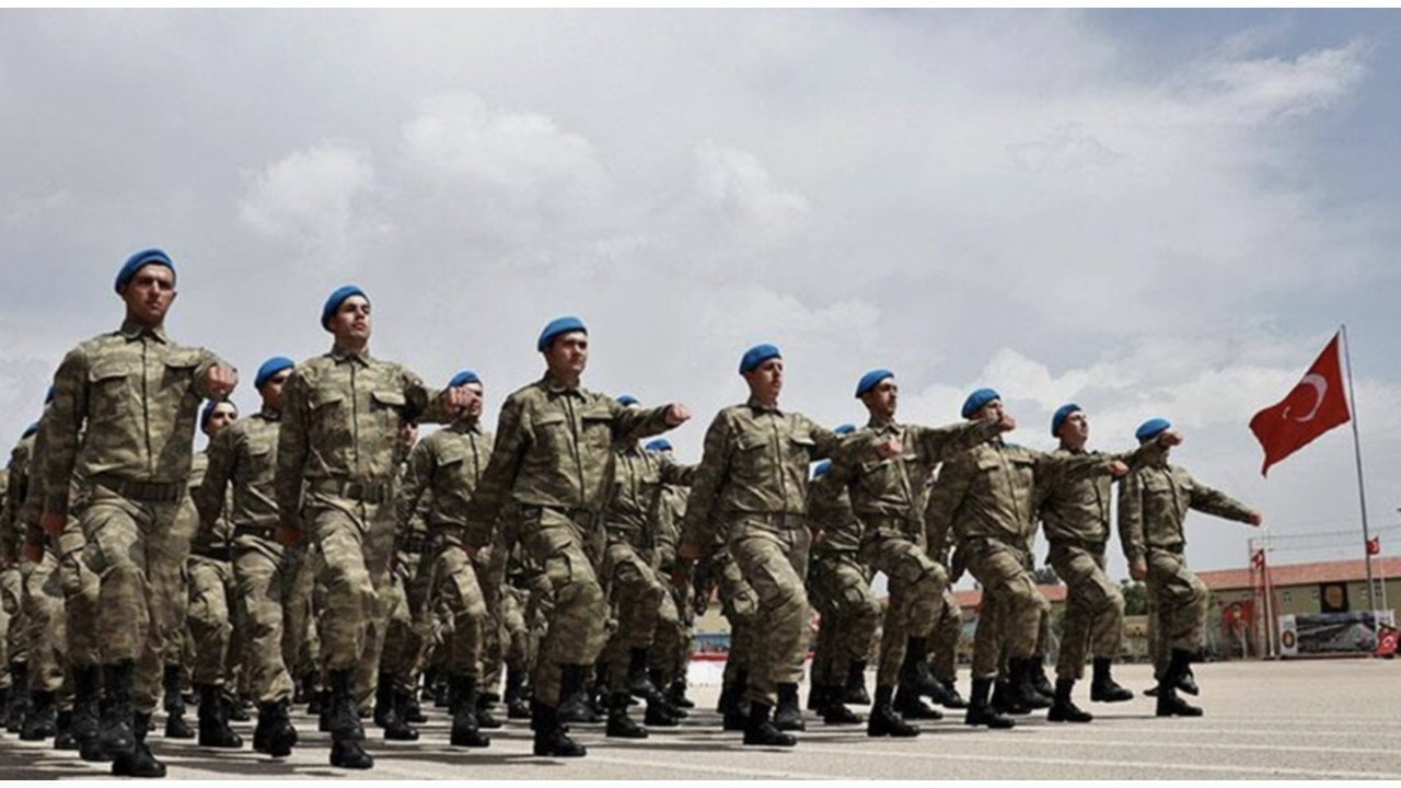 Yüzbinlerce kişiyi ilgilendiren gelişme! Askerlikte yeni uygulama başlıyor