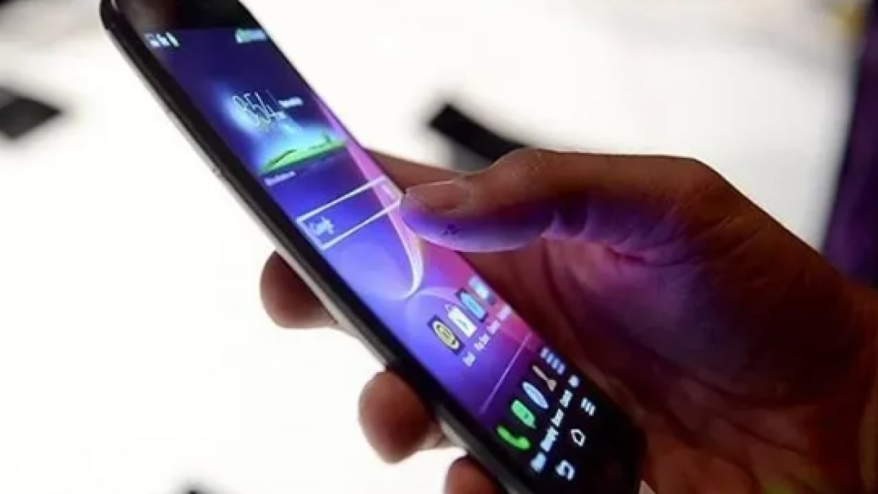 Foto - Uyanıklara kötü haber: Yüzbinlerce telefon aniden kapanabilir!