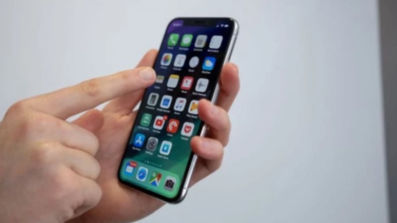 Foto - Uyanıklara kötü haber: Yüzbinlerce telefon aniden kapanabilir!