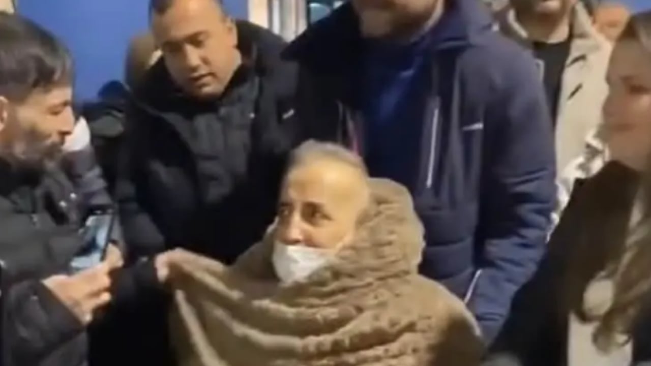 Foto - Yüzde 1 ihtimal vermediler: Kalbini çantasında gezdiriyor! 