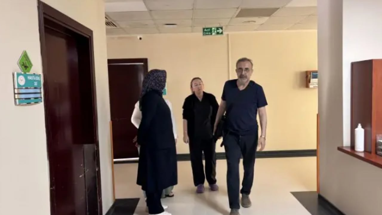 Foto - Yüzde 1 ihtimal vermediler: Kalbini çantasında gezdiriyor! 