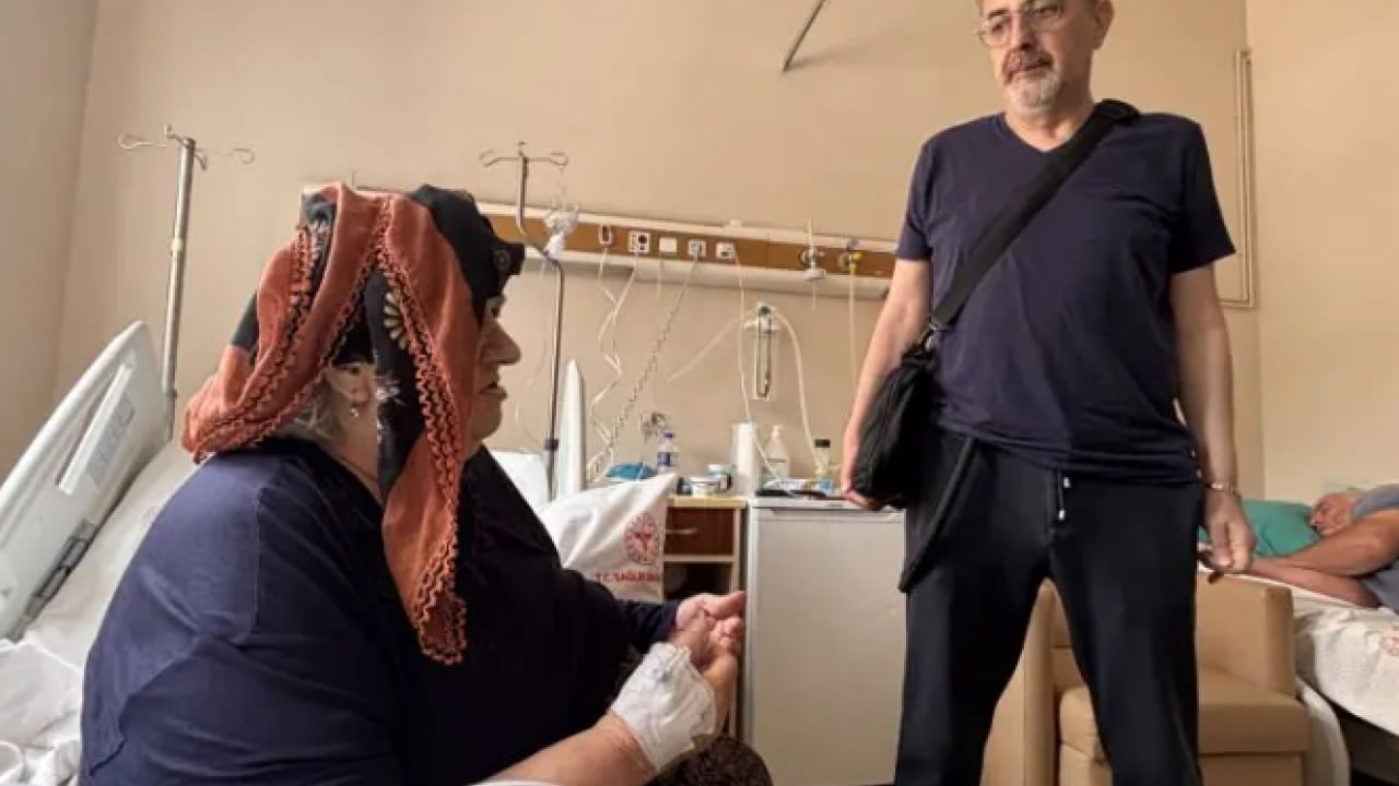 Foto - Yüzde 1 ihtimal vermediler: Kalbini çantasında gezdiriyor! 