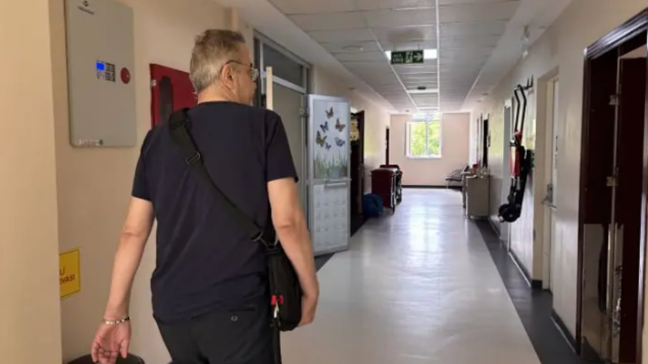 Foto - Yüzde 1 ihtimal vermediler: Kalbini çantasında gezdiriyor! 