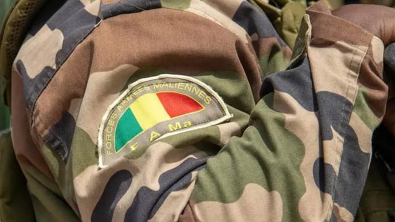 Foto - Yüzde 95’i Müslüman olan ülkede cuntacılar köy bastı! Çok sayıda ölü var