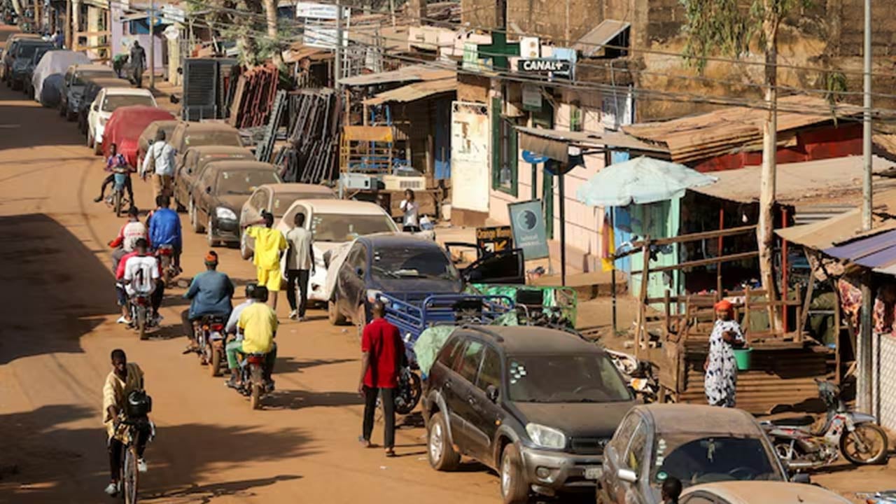 Foto - Yüzde 95’i Müslüman olan ülkede cuntacılar köy bastı! Çok sayıda ölü var