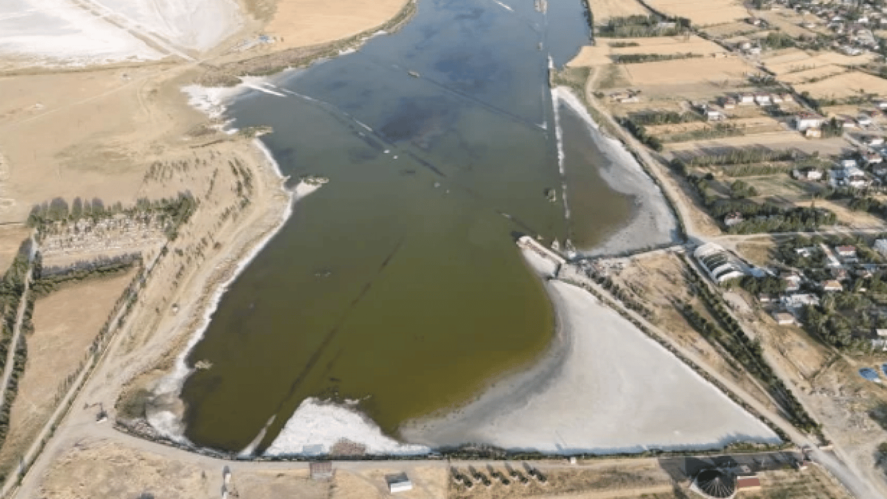 Foto - Yüzlerce balık telef olmuştu! O göl yeniden eski haline döndü