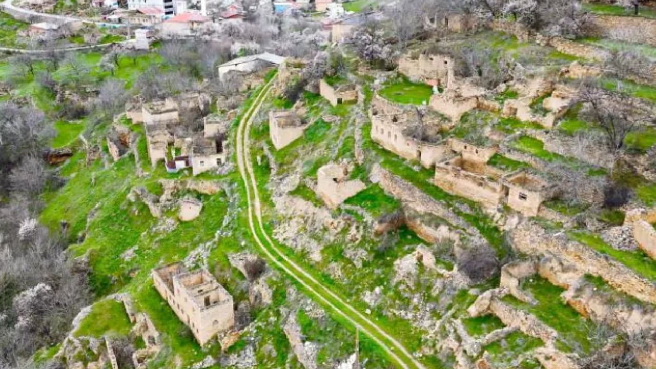 Foto - Yüzlerce kilometre uzaktaki doğal güzellik: 1993'ten beri kendi haline terk edildi! 
