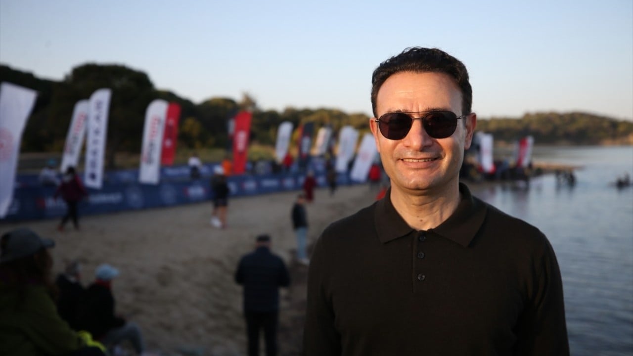Foto - Yüzme, bisiklet ve koşu! ‘2026 Gelibolu Triatlonu’ başladı