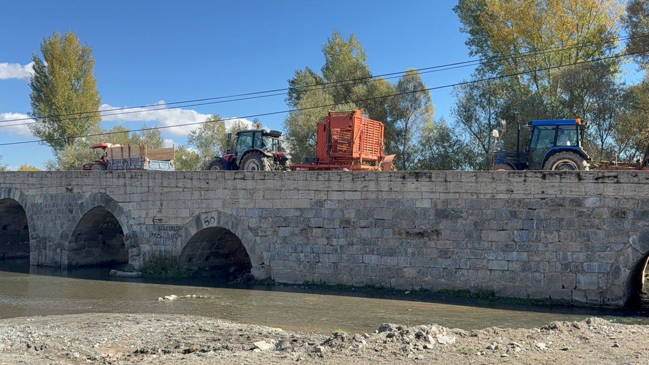 Foto - Yüzyılların tanığı! 2 bin yıldır zamana meydan okuyor