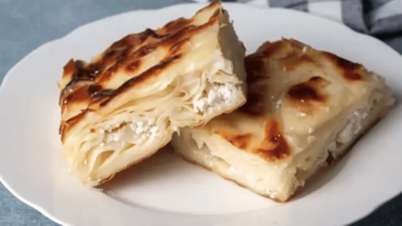 Foto - Zahmeti az lezzeti çok! Ev yapımı su böreği, dışı çıtır, içi ise yumuşacık...