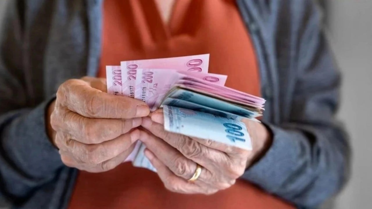 Foto - Zam için hesap yeniden yapıldı! İşte emekli ve memurların yeni maaşları