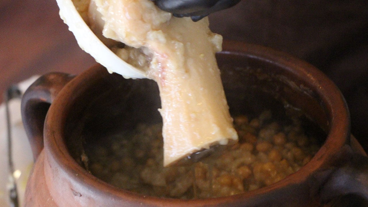 Foto - Zamana meydan okuyan lezzet! 12 saat fırında pişiyor, kökeni 2 bin 500 yıl öncesine uzanıyor