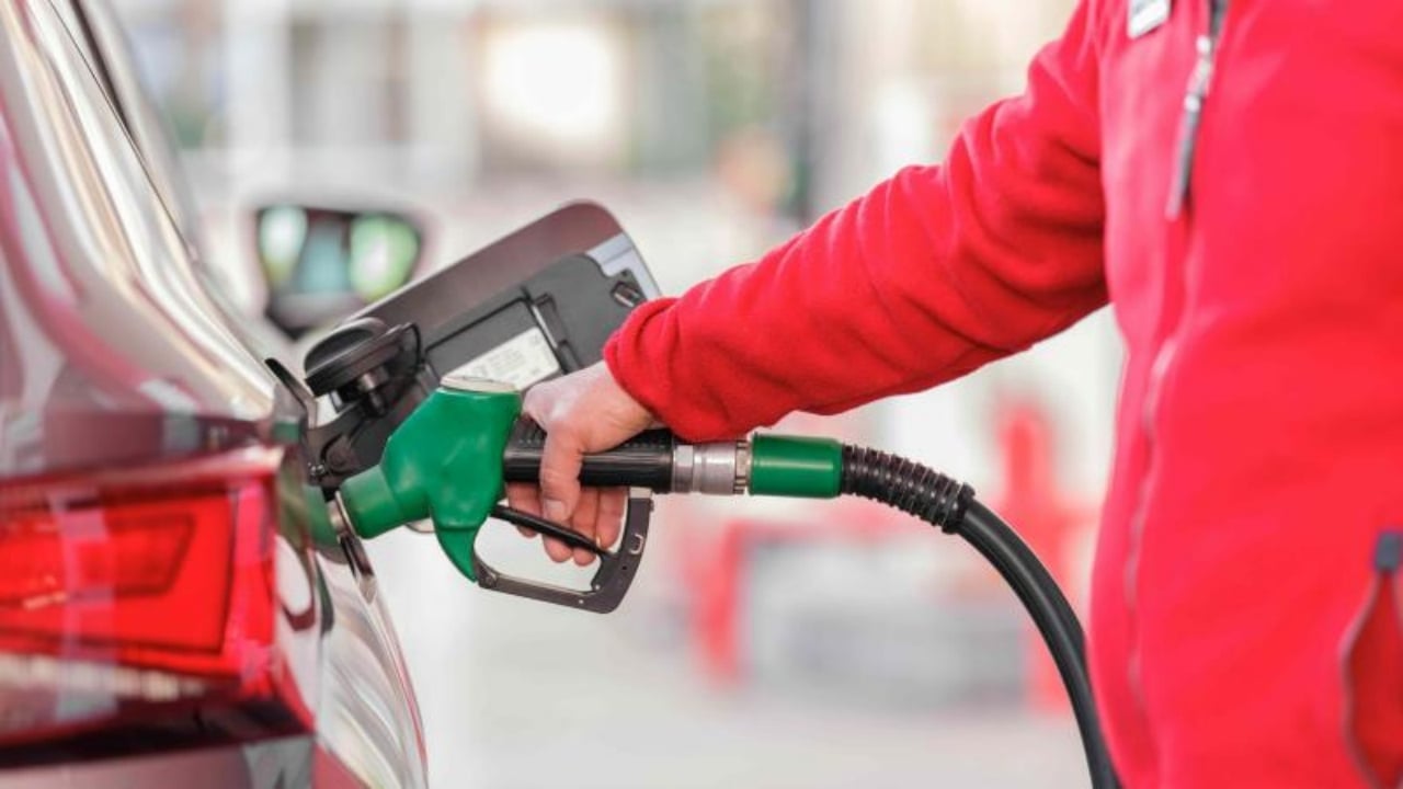 Foto - Zamlardan bezen sürücüler rahat bir nefes alacak! Akaryakıta okkalı indirim geldi