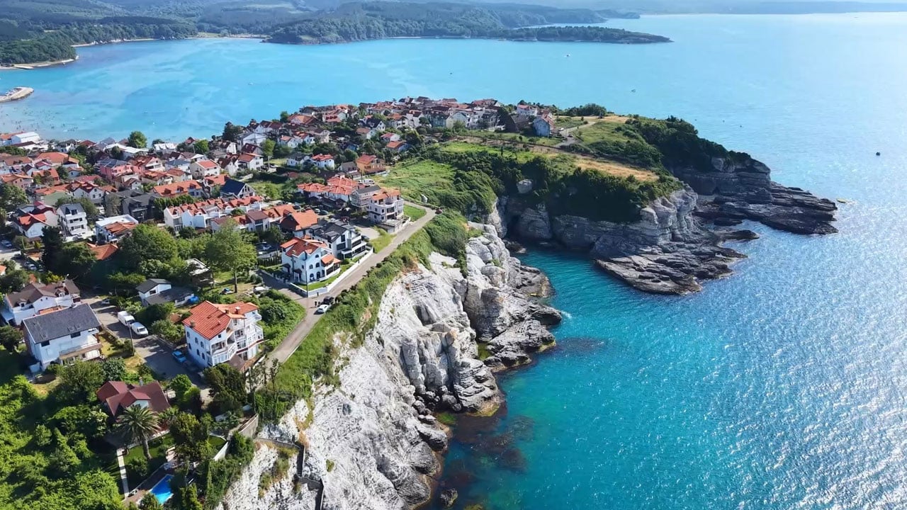 Foto - Zararı var mı? Kandıra sahilleri neden turkuaza döndü?