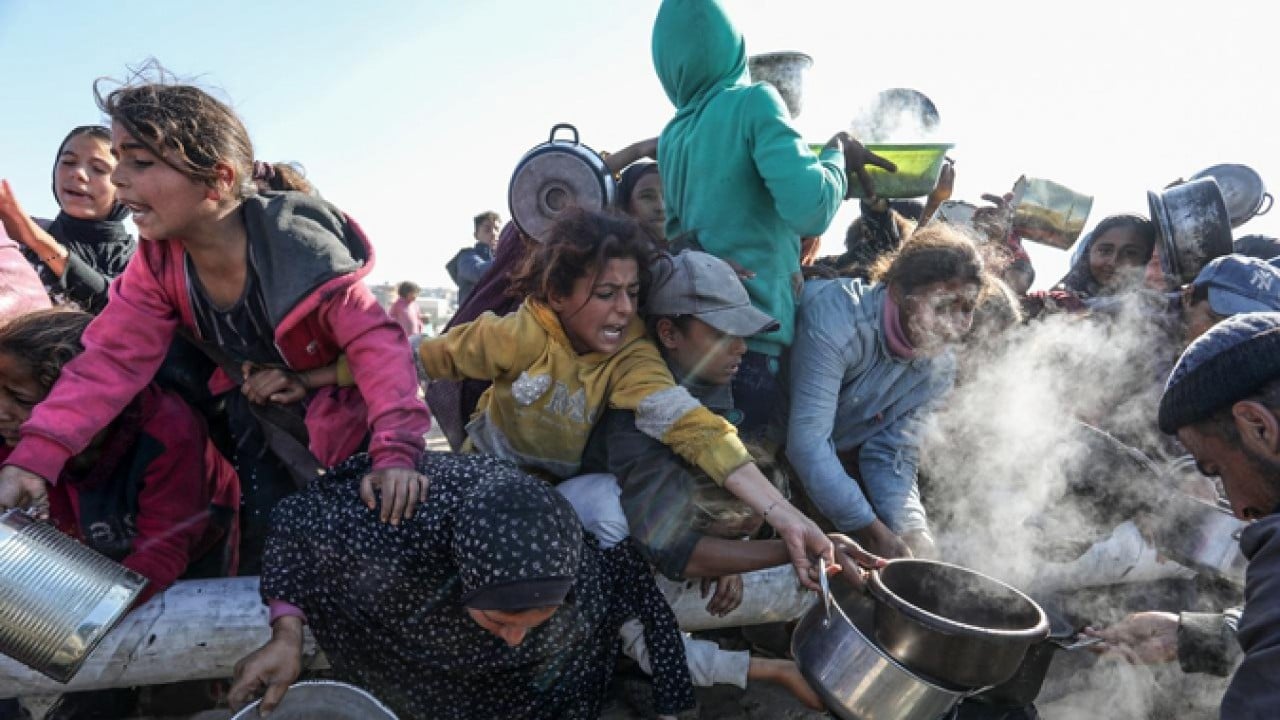 Foto - Zehir soluyup çürük yemek yiyorlar! Gazze'de sistematik soykırım