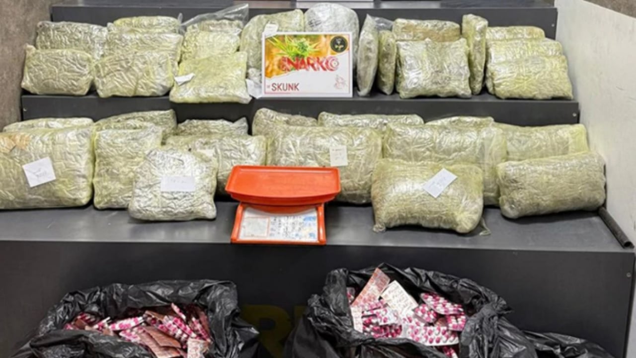 Foto - Zehir tacirlerine kapıkule darbesi: 240 kilo uyuşturucu ele geçirildi