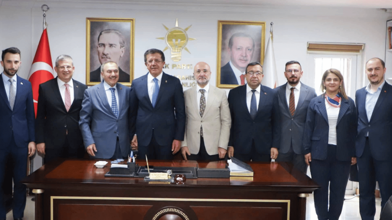Foto - Zeybekci, AK Parti Afyonkarahisar İl Başkanlığı'nı ziyaret etti...
