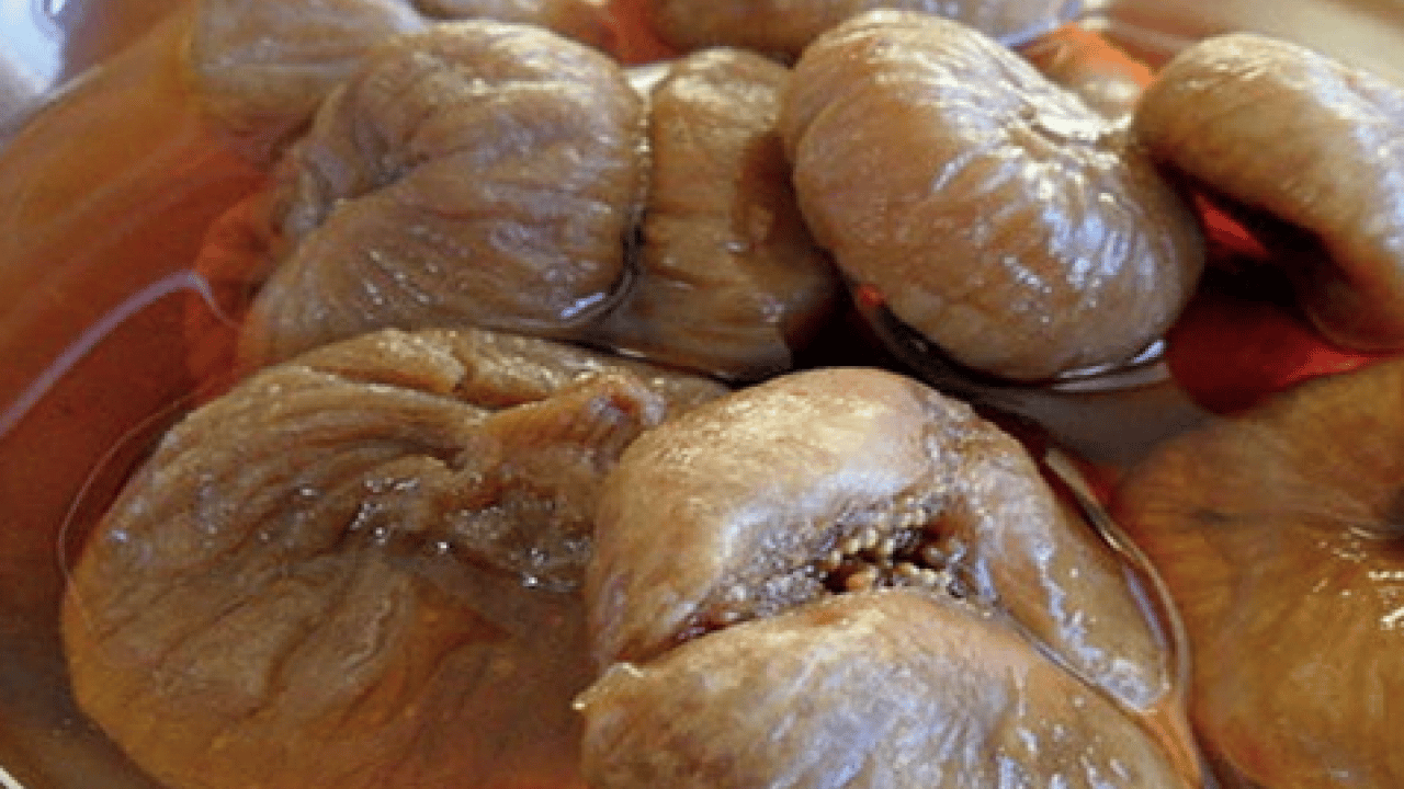 Foto - Şifa deposu: Zeytinyağında bekletin tüketin! O kuru meyve bağırsaklarınıza ilaç oluyor