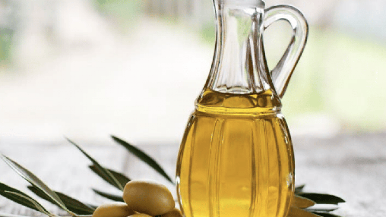 Foto - Zeytinyağının cilde mucize etkisi için içine 2 dal atın şahit olun! Akdeniz'in altın sıvısı...