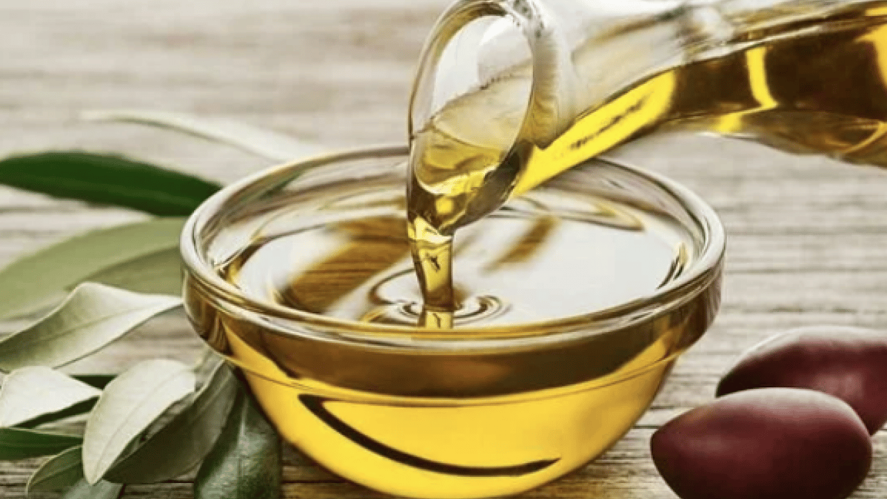 Foto - Zeytinyağının cilde mucize etkisi için içine 2 dal atın şahit olun! Akdeniz'in altın sıvısı...