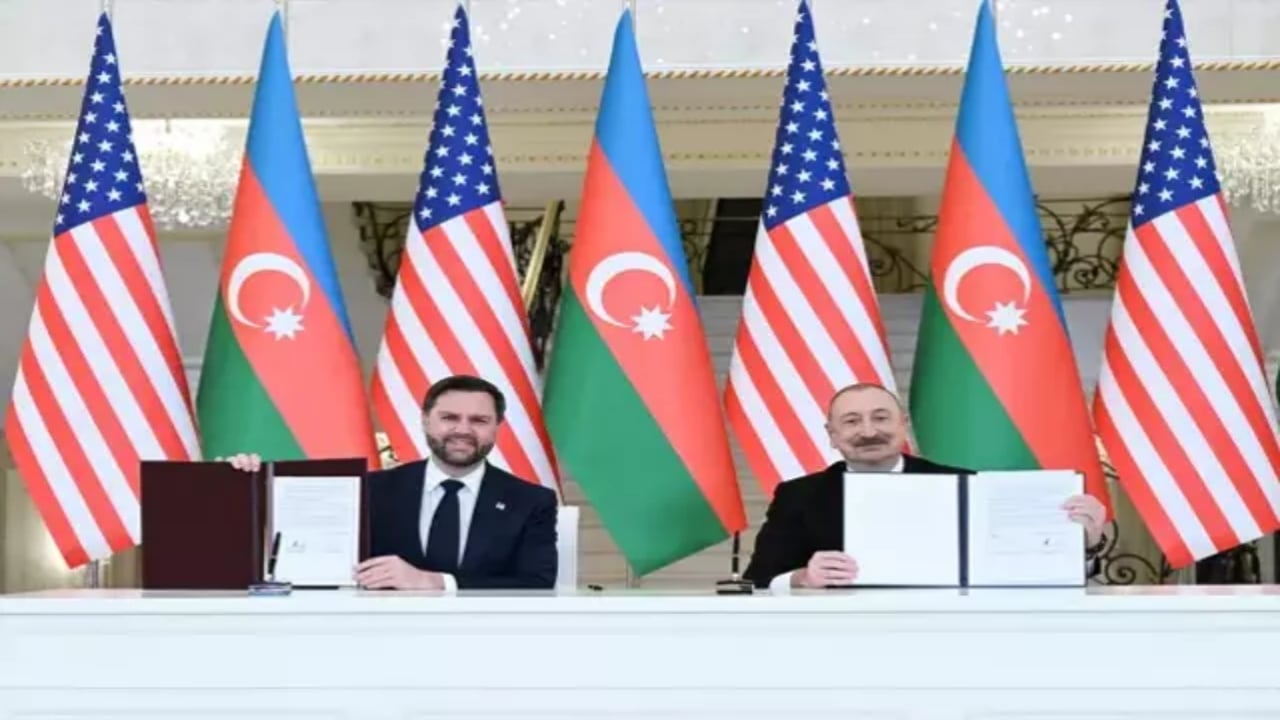 Foto - Zilletin adı "karizma" oldu! ABD’li Vance, Aliyev’in Siyonist dostluğunu kameralar önünde alay ederek anlattı