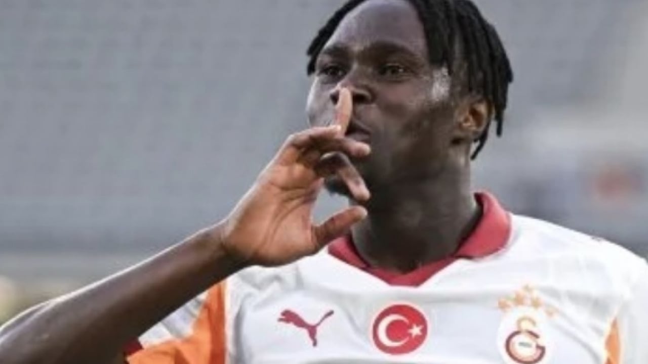 Zırt pırt sakatlansa da... Singo'nun satışının önünde o var: Okan Buruk