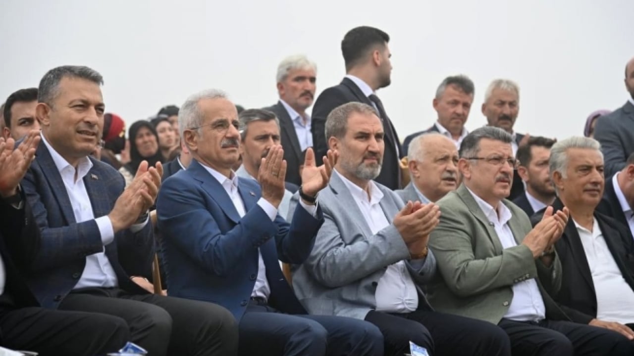 Foto - Zirveden birlik ve beraberlik mesajı: Bakan Uraloğlu Sis Dağı’ndan seslendi