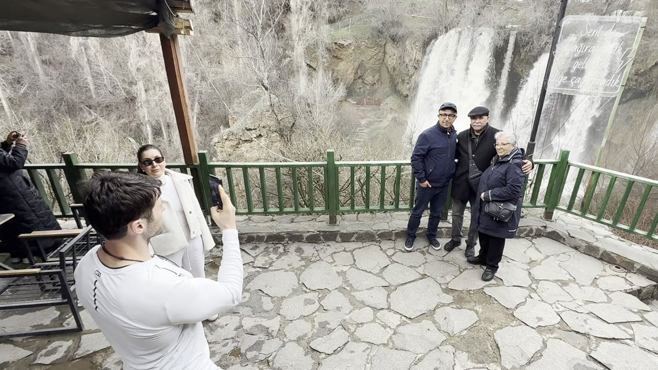 Foto - Ziyaretçi akını yaşanıyor! Son 20 yıldır ilk kez bu manzara yaşanıyor