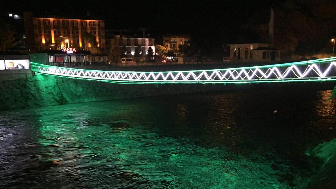 Foto - Zorlu coğrafyada yıllara meydan okuyor! Hem geçiş yolu hem miras