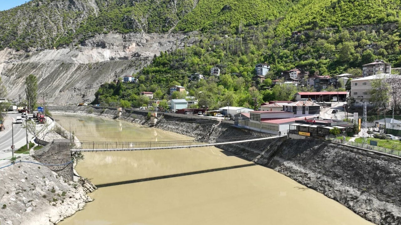 Foto - Zorlu coğrafyada yıllara meydan okuyor! Hem geçiş yolu hem miras