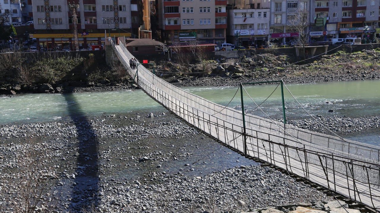 Foto - Zorlu coğrafyada yıllara meydan okuyor! Hem geçiş yolu hem miras