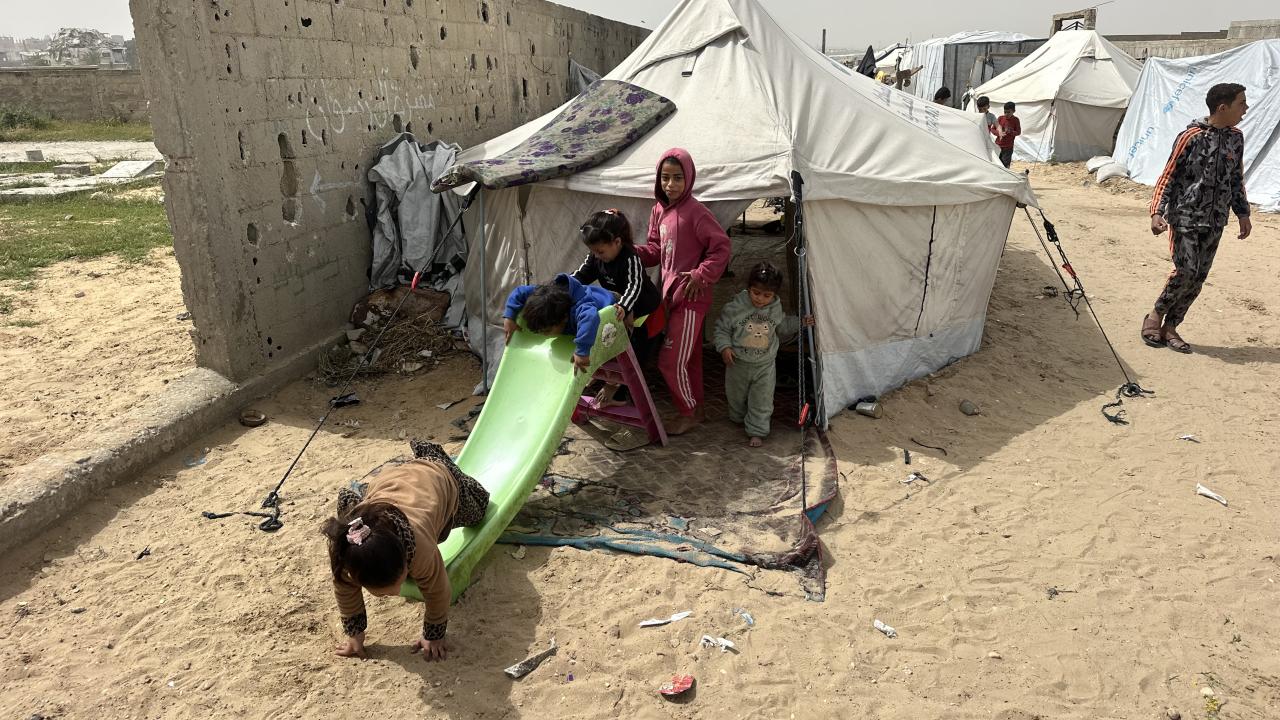 Foto - Bugün 5 Nisan Filistinli Çocuklar Günü! Dünyanın gözü önünde yaşam mücadelesi veriyorlar