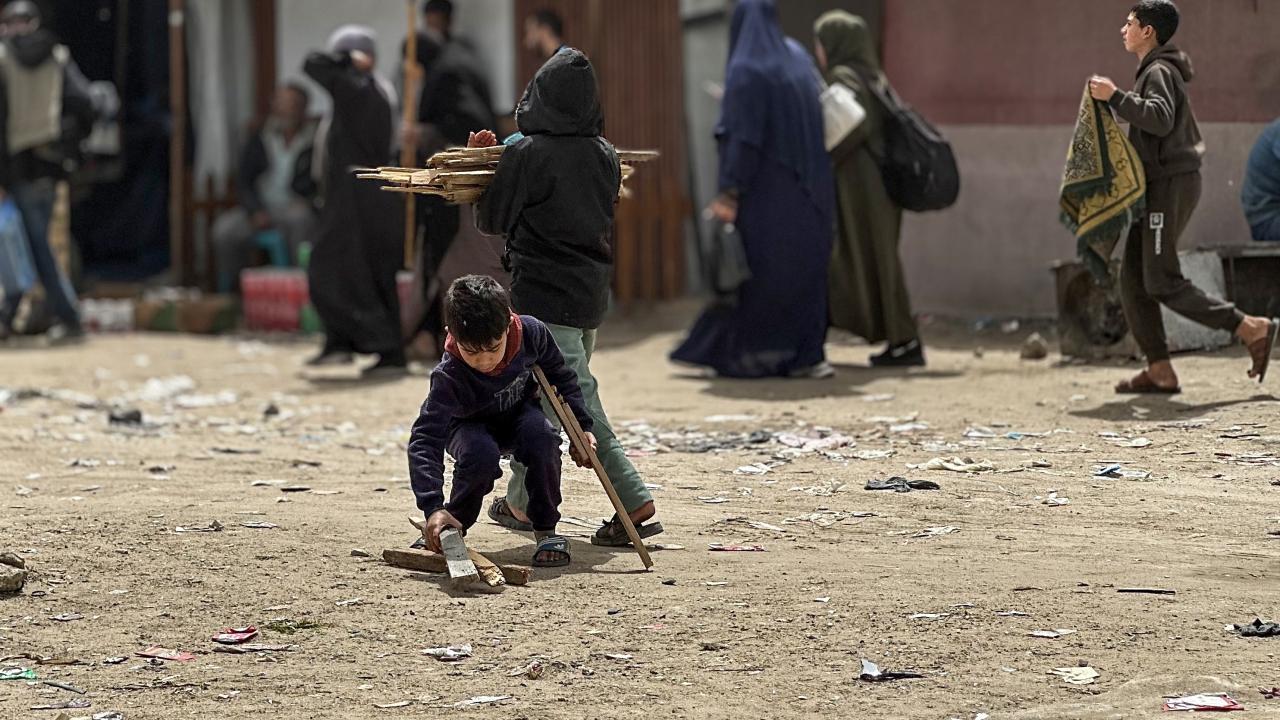 Foto - Bugün 5 Nisan Filistinli Çocuklar Günü! Dünyanın gözü önünde yaşam mücadelesi veriyorlar