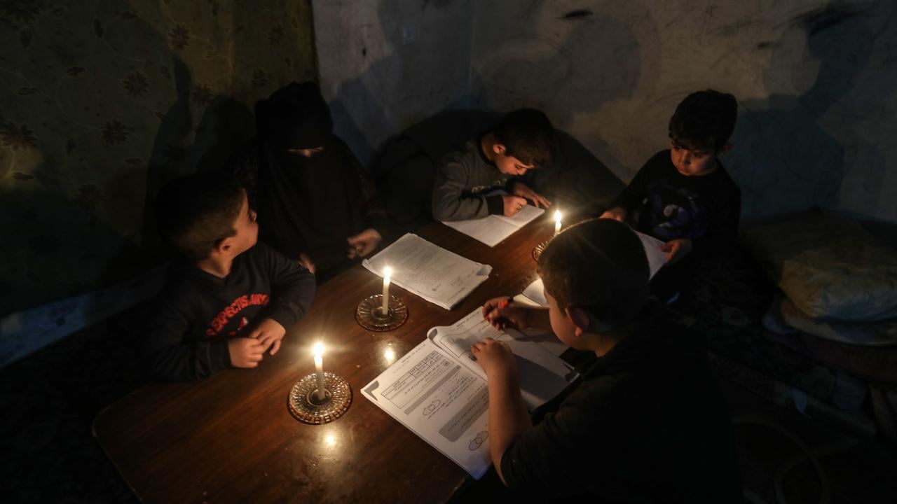 Foto - Bugün 5 Nisan Filistinli Çocuklar Günü! Dünyanın gözü önünde yaşam mücadelesi veriyorlar