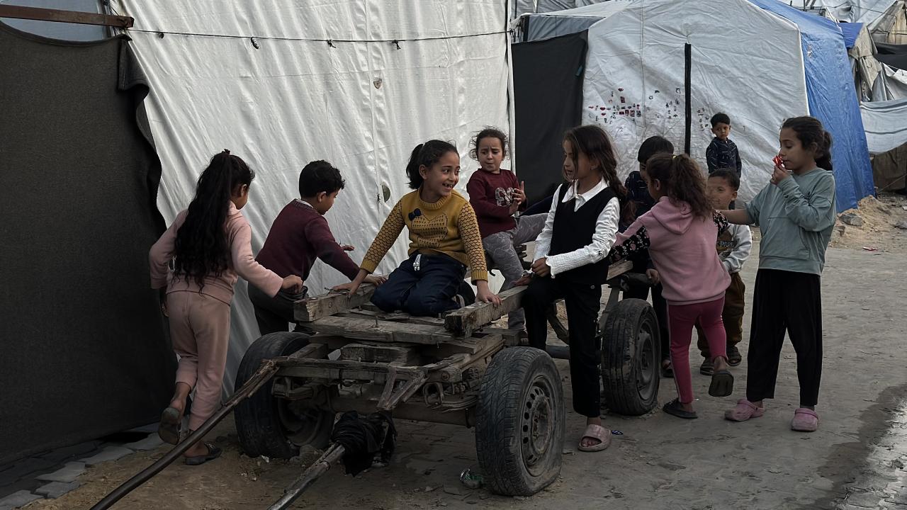 Foto - Bugün 5 Nisan Filistinli Çocuklar Günü! Dünyanın gözü önünde yaşam mücadelesi veriyorlar