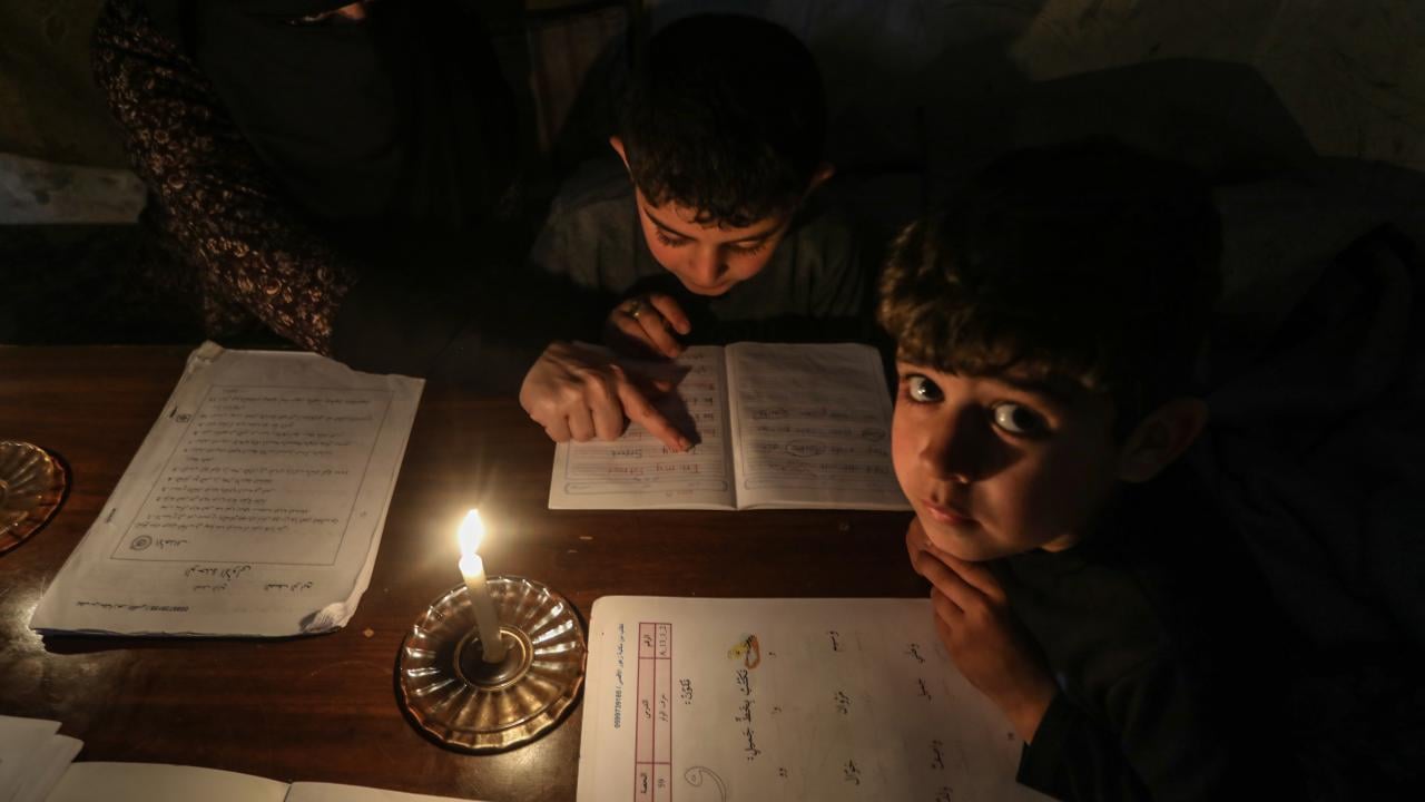 Foto - Bugün 5 Nisan Filistinli Çocuklar Günü! Dünyanın gözü önünde yaşam mücadelesi veriyorlar