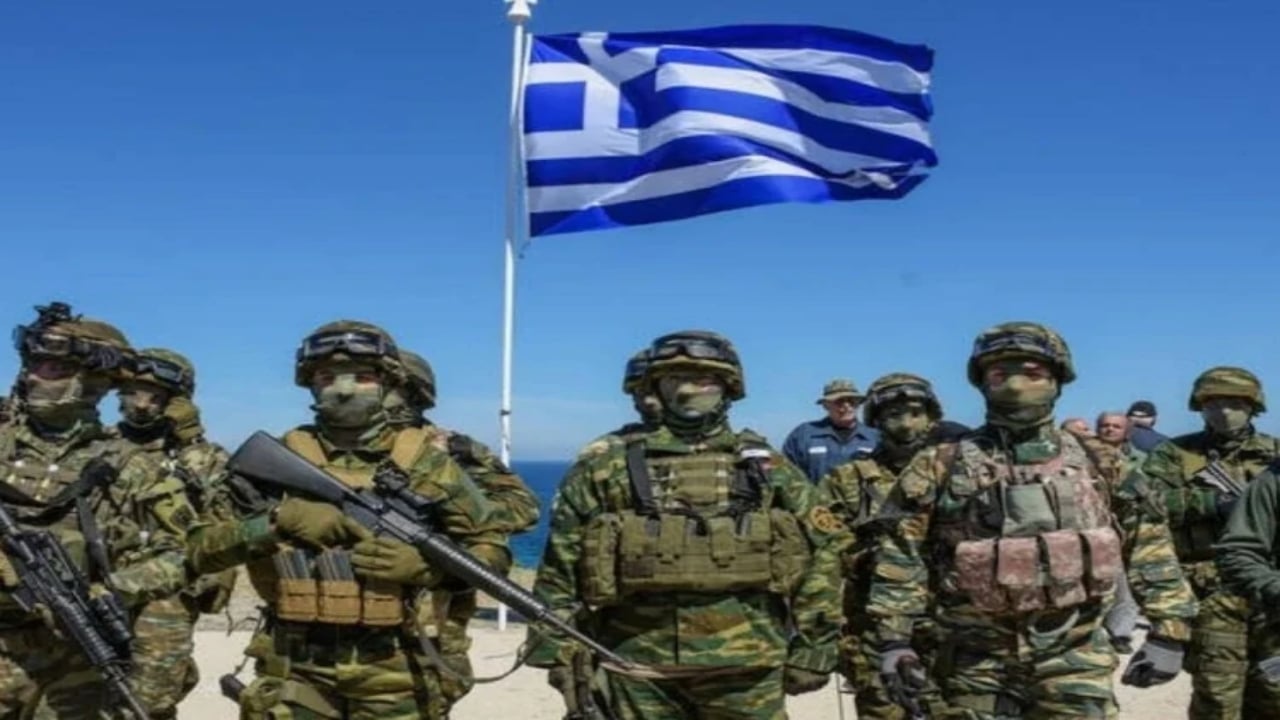 Foto - Zoru gören Yunanistan geri adım attı: 30’dan sadece 6’ya düştü