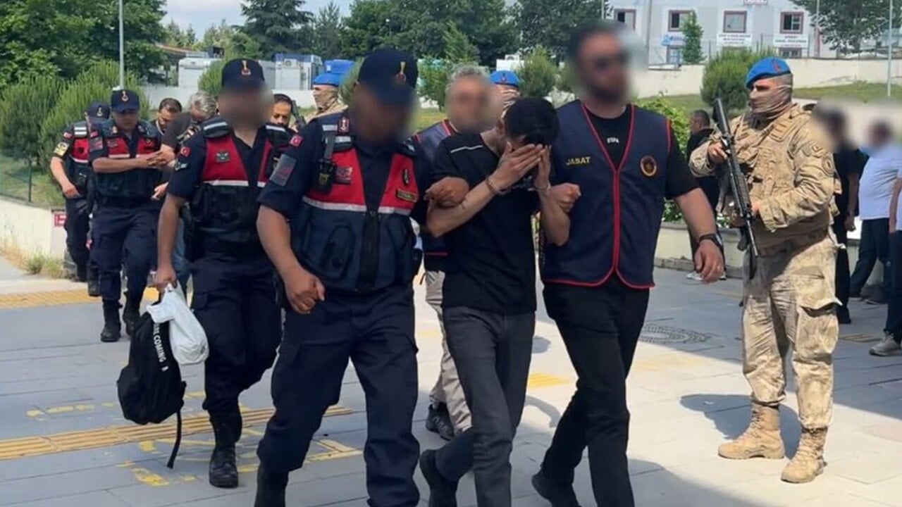 30 milyonluk kablo çalan hırsızları elektrik değil polis çarptı
