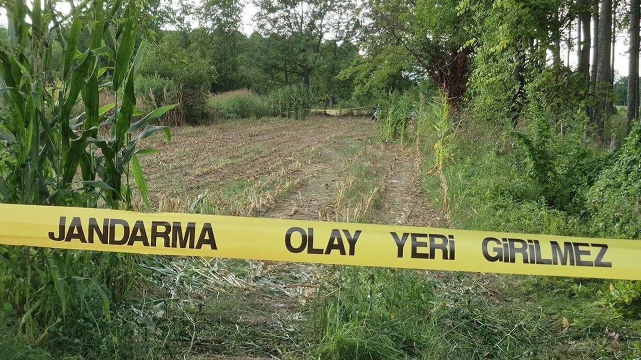 Baba-oğulu tarlada kurşuna dizdi: Burada su çıkartmanıza izin vermem!