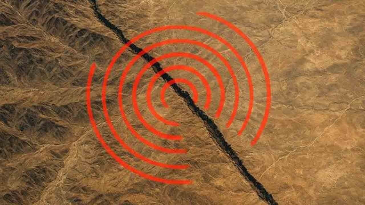 Balıkesir Sındırgı sallandı: 3,8’lik deprem