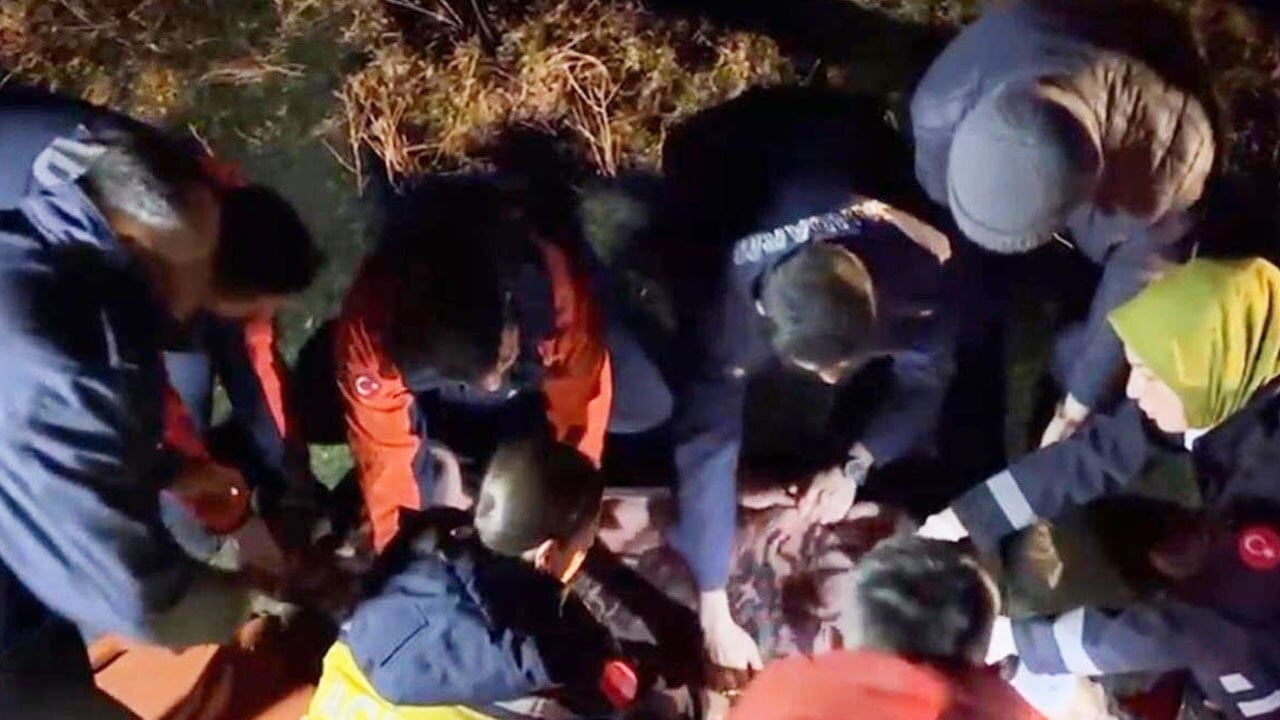 Bartın'da eve dönmeyen yaşlı kadın, 38 saat sonra dağda donmak üzereyken bulundu